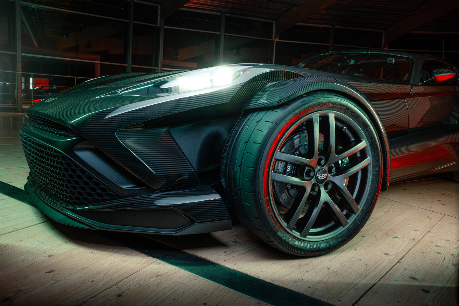 Donkervoort F22 Final Five - front detail